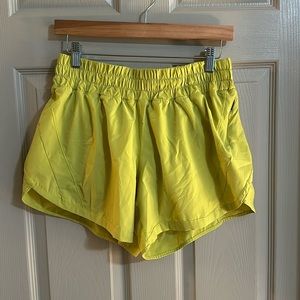 Lululemon Track That Mid-Rise Lined Short 5" | Size 10 | Yellow Serpentine